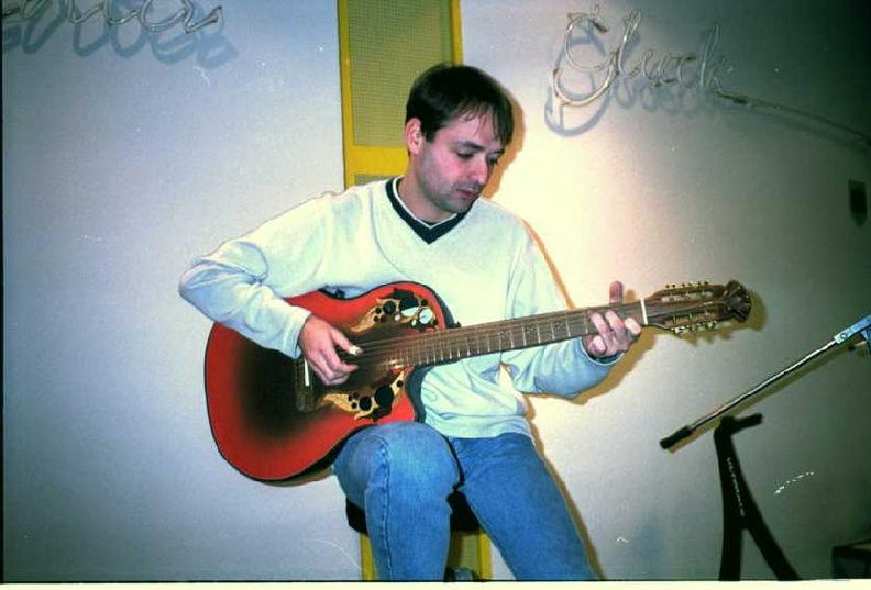 DM-concert12-99-2.JPG