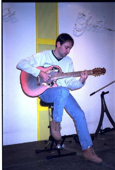 DM-concert12-99-3.JPG